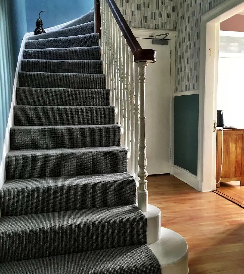 Dalmore Lodge Guest House Edinburgh